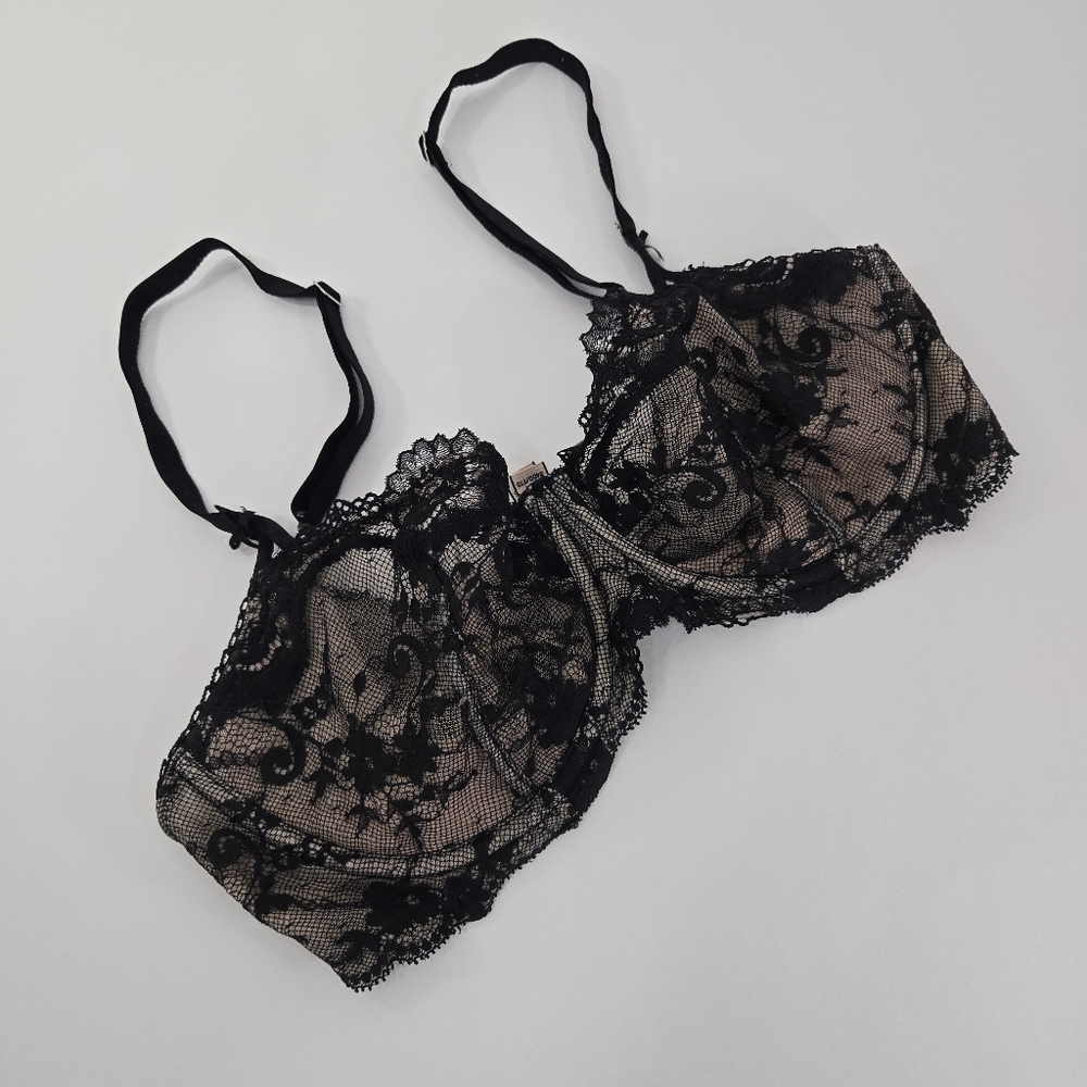 Victora's Secret push-up without padding lace brai